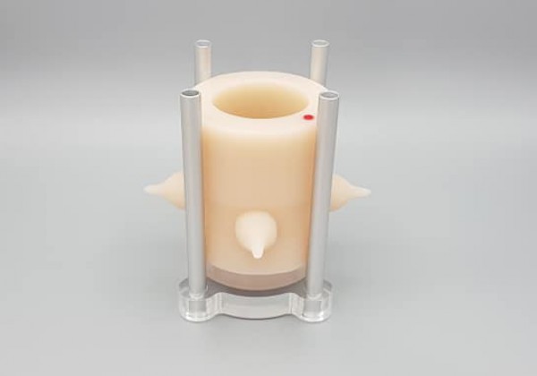 Feeding station, Medium 1 size Bottle, Red milk flow with stand